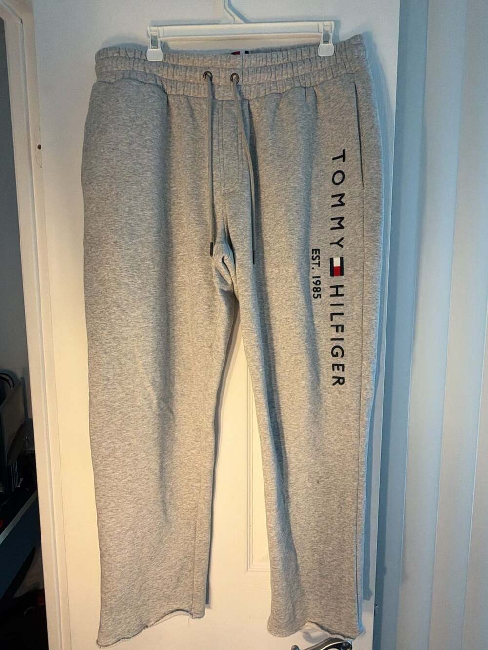 Tommy Hilfiger Tommy Logo Sweatpant Size L Grey Heather Fleece Joggers